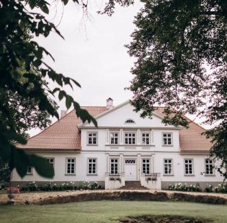 Mikeltornis Apartment | Studio in Pure Manor Complex near Chocolate Museum and Forest Trail