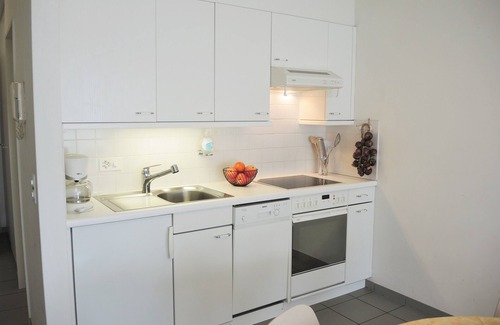 Ascona Apartment | Studio in residence in a quiet and sunny location near the center of Ascona