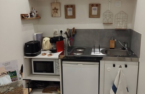 Aiguelongue Apartment | Studio ind. in villa Castelnau center, pkg free ext, near cl. du Parc.