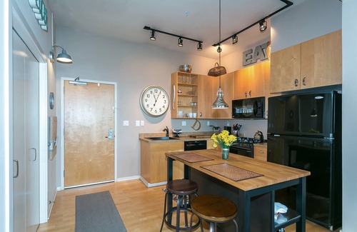 Orenco Station Apartment | Studio Jo - A Traveler's Dream