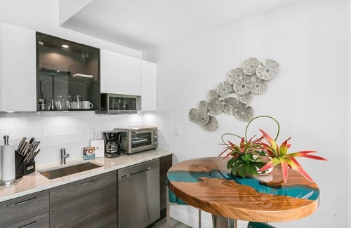 Merritt Island Condo | Studio King Condo Sum
