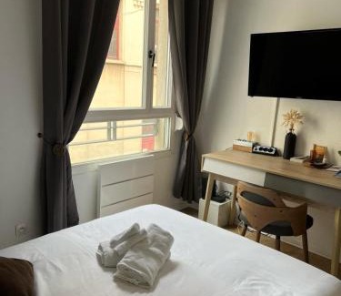 Villette - Maisons Neuves Apartment | Studio Le Central 350 m de Gare Lyon Part-Dieu, Navette Stade et Arena ,Eurexpo Aéroport- Bus Direct Centre Ville