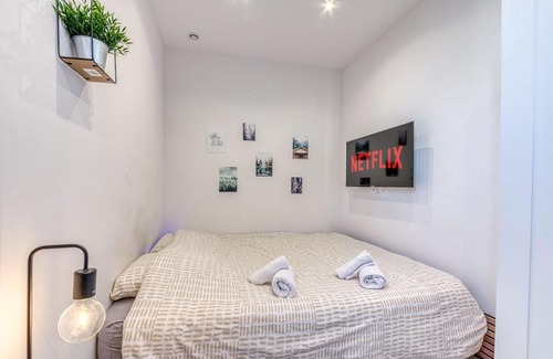 Parilly Apartment | Studio Le Saphir NEUF & Cosy - Gare Parilly