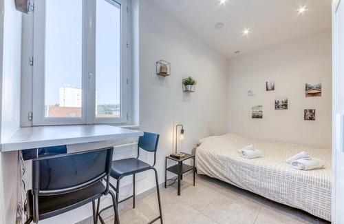Parilly Apartment | Studio Le Saphir NEUF & Cosy - Gare Parilly