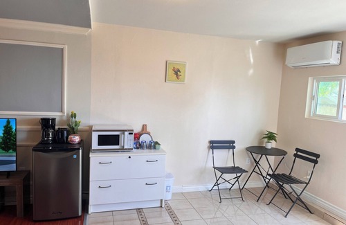 Walnut Apartment | Studio Living/Quiet Neighborhood/Near Airport