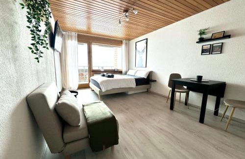 Laax Apartment | Studio mit See- und Bergblick