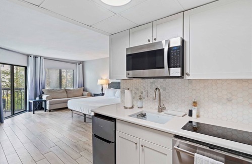Florida Center Apartment | Studio near Universal and I-Drive!