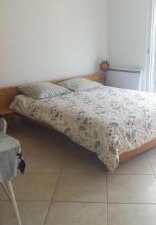 Allegre Les Fumades Apartment | studio neuf climatisé