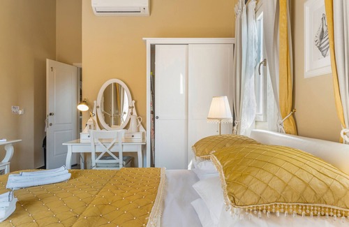 Pedi House | Studio 'No 1 Double Symi Nautilus' with Sea View, Wi-Fi and Air Conditioning