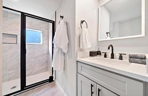 MacGregor Apartment | Studio Nr Med Center Museums Wifi Bbq Fire Pit