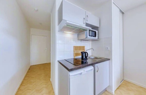 Bobigny Apartment | Studio Pablo à 4 min du Métro 5 et du Tram 2 ! Proche Paris, Idéal Pour un duo