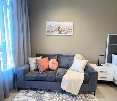 Menlyn Apartment | Studio Sol The Capital Trilogy