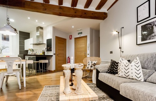 Old Town Apartment | STUDIO SOUL APARTMENT PAMPLONA