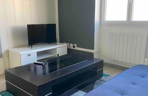Montceau-les-Mines Apartment | Studio spacieux proche du centre ville