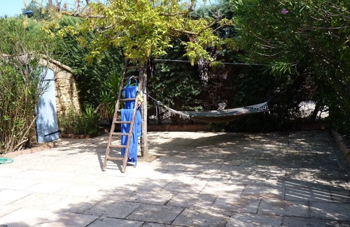 Bagnols-sur-Ceze Villa | Studio T2 with swimming pool in Provence Occitanne