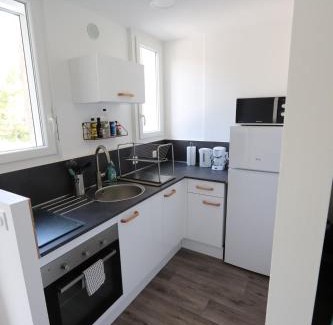 Greoux-les-Bains Apartment | Studio tout confort - Climatisation, parking, wifi