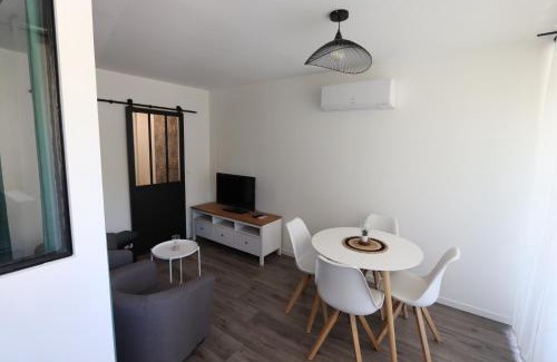Greoux-les-Bains Apartment | Studio tout confort - Climatisation, parking, wifi