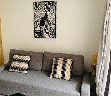 Six-Fours-les-Plages Apartment | Studio "Un jardin d'azur" avec Piscine de mai à septembre