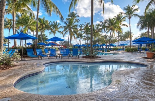 Mameyes II Condo | Studio w/Mini Kitchen, Balcony, Dining, Bar, Concierge, Massage, Movies +more!