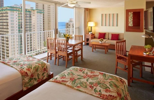 Waikiki Hotel | Studio with 2 Twins & Kitchenette | Pool Access | Near Waikiki Beach