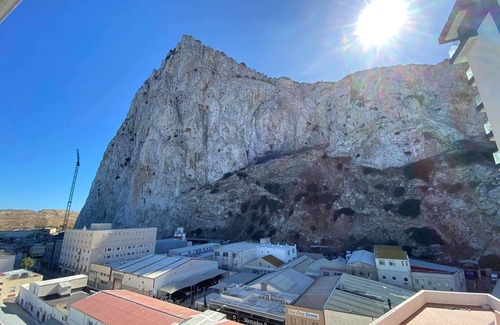 Gibraltar Apartment | Studio with a balcony facing the rock near the beach and city centre