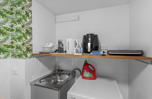 Bowen Hills Apartment | Studio with Balcony Access in Central Bowen Hills