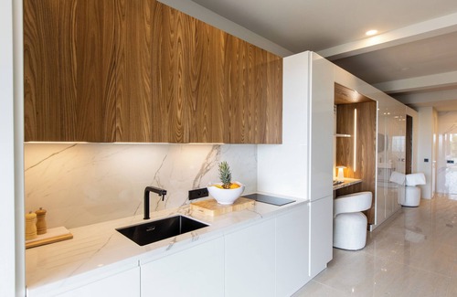 Bellevue Hotel | Studio with direct access to the pool | Villa 5