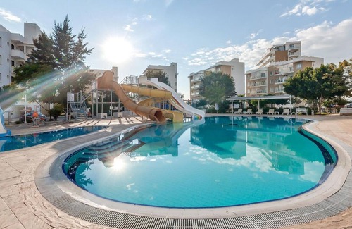Bahceler Apartment | Studio with pool view in Iskele, North Cyprus