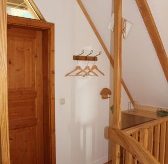 Gremersdorf Apartment | Studio with sleeping gallery