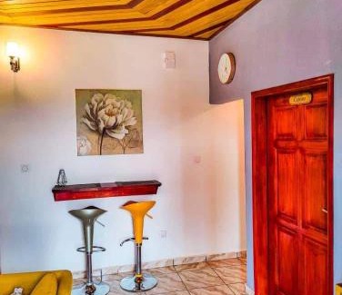 Douala Apartment | Studio Yellow yassa Ari Dom City