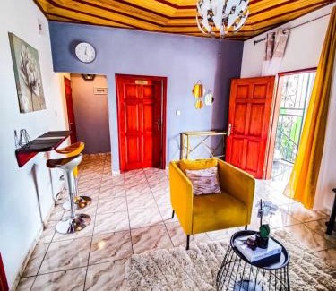 Douala Apartment | Studio Yellow yassa Ari Dom City