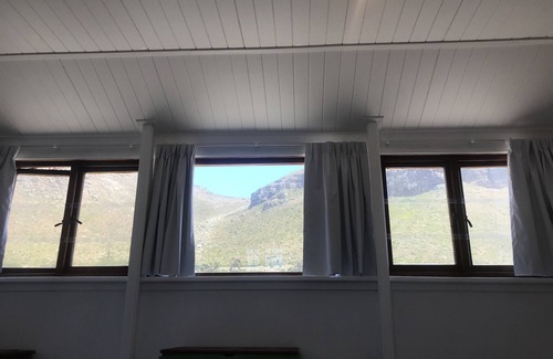 Muizenberg Apartment | Studio26 Muizenberg; Cosy 3 Bedroom Apartment