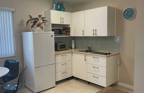 Lauderdale-by-the-Sea Apartment | StudioBTS - Right on the beach!