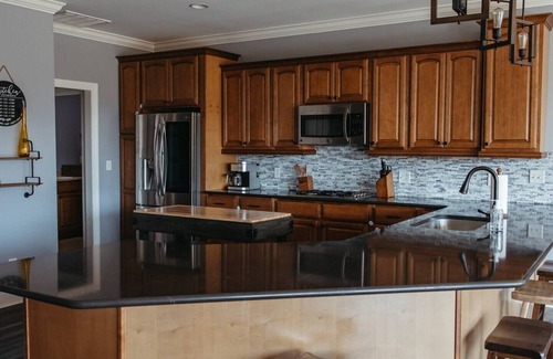 Marion House | Stunner Golf Course View | Walkable to Club House