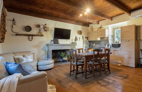 Sant'Antonio di Gallura Villa | Stunning private villa for 8 people with WIFI, A/C, private pool, TV, patio and pets allowed
