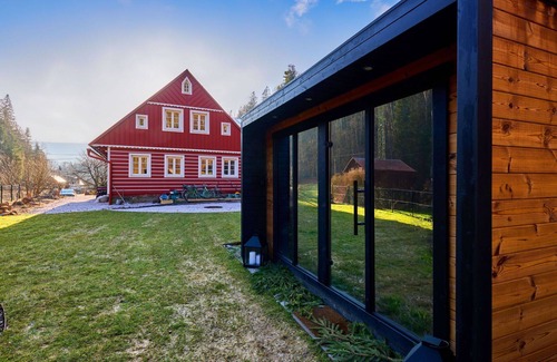 Pec pod Snezkou Villa | Stunning private villa for 18 people with WIFI, TV, patio and pets allowed