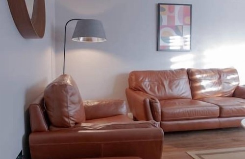 City Centre Glasgow Apartment | ⭐️Stunning 1 Bed Merchant City Apartment ⭐️w/Parking