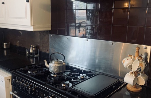 Old Town Hastings House | Stunning 18th Century 5 Bed House Old-Town Hastings
