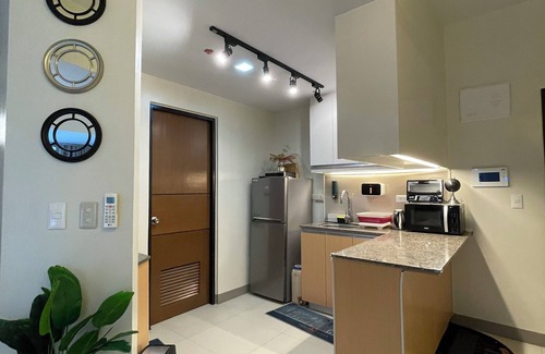 Bagumbayan Condo | Stunning 2.5 Br@Eastwood Global