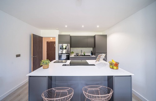 Bradford Apartment | Stunning 2 Bed Penthouse In Bradford City Centre