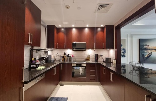 Doha Apartment | Stunning 2 bedroom furnished townhouse +terrace in the Pearl Qatar