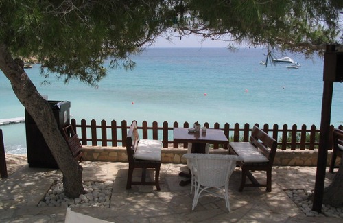 Oroklini Apartment | Stunning 2 bedroom luxury apartment, fantastic views, amazing pool and gardens