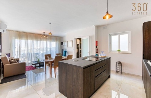 Mosta Apartment | Stunning 2BR Penthouse with terrace in Mosta