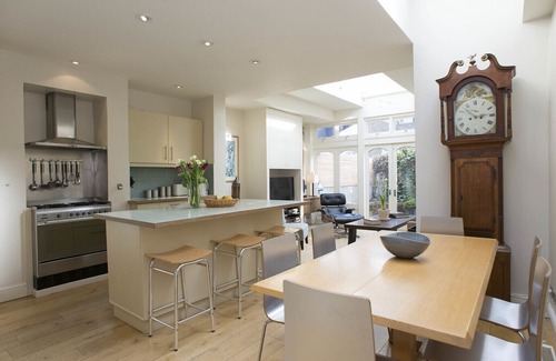 Sands End House | Stunning 3 bed home located in residential Fulham (Veeve)