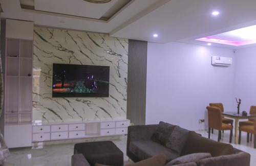 Lagos House | Stunning 3-bed House in Lagos