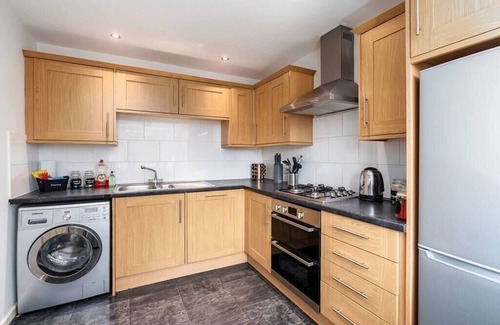 Hillsborough House | Stunning 3 Bedroom Home Hillsborough Sheffield