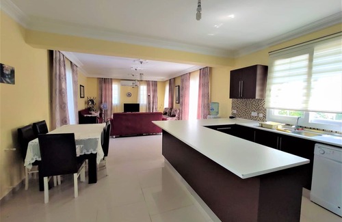 Karaoglanoglu Villa | Stunning 4 bedroom luxury villa 200m from the sea