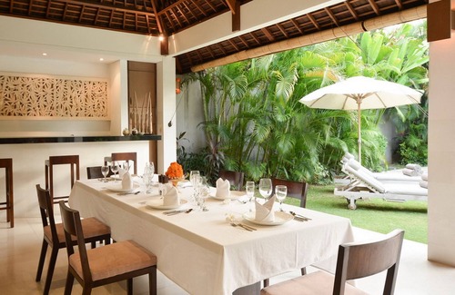 Laksmana Villa | Stunning 4BR Luxury Villa, 9Min Walk To Seminyak Square! W/Swimming Pool!