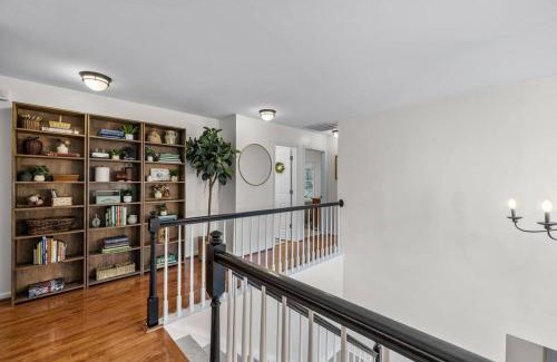 Durham House | Stunning 5 bedroom/3 bath home in Hope Valley Farm