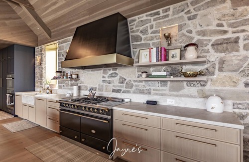 The Blue Mountains Other | Stunning 6 bed 9 bath country home on 49 acres